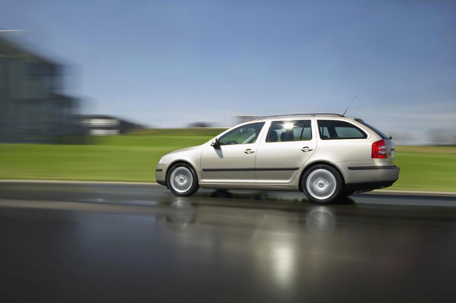  Skoda Octavia Combi (1Z) 2004 года  (фото 6 из 30)